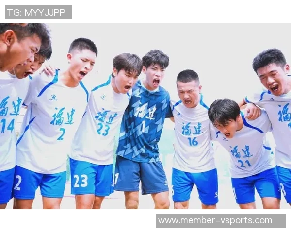 激烈对抗与团队精神足球赛中的精彩瞬间与感人故事